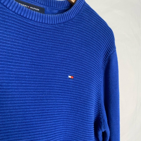 Tommy Hilfiger Men's Crewneck Sweater - Picture 2 of 3